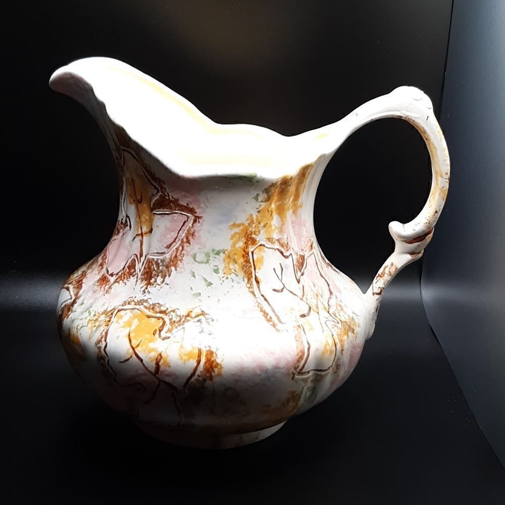 Vintage ceramic leaf pitcher  - Picture 2 of 6